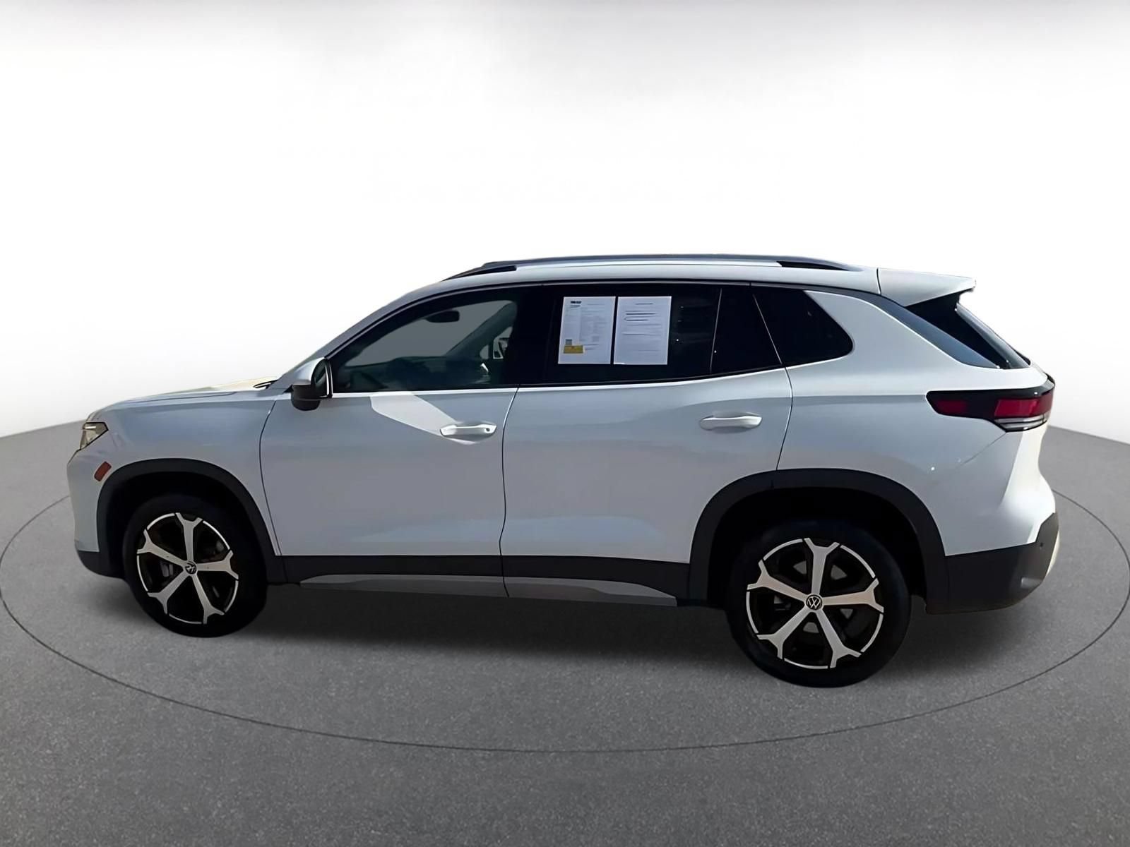 Thumbnail: 2026 Volkswagen Tiguan - 9
