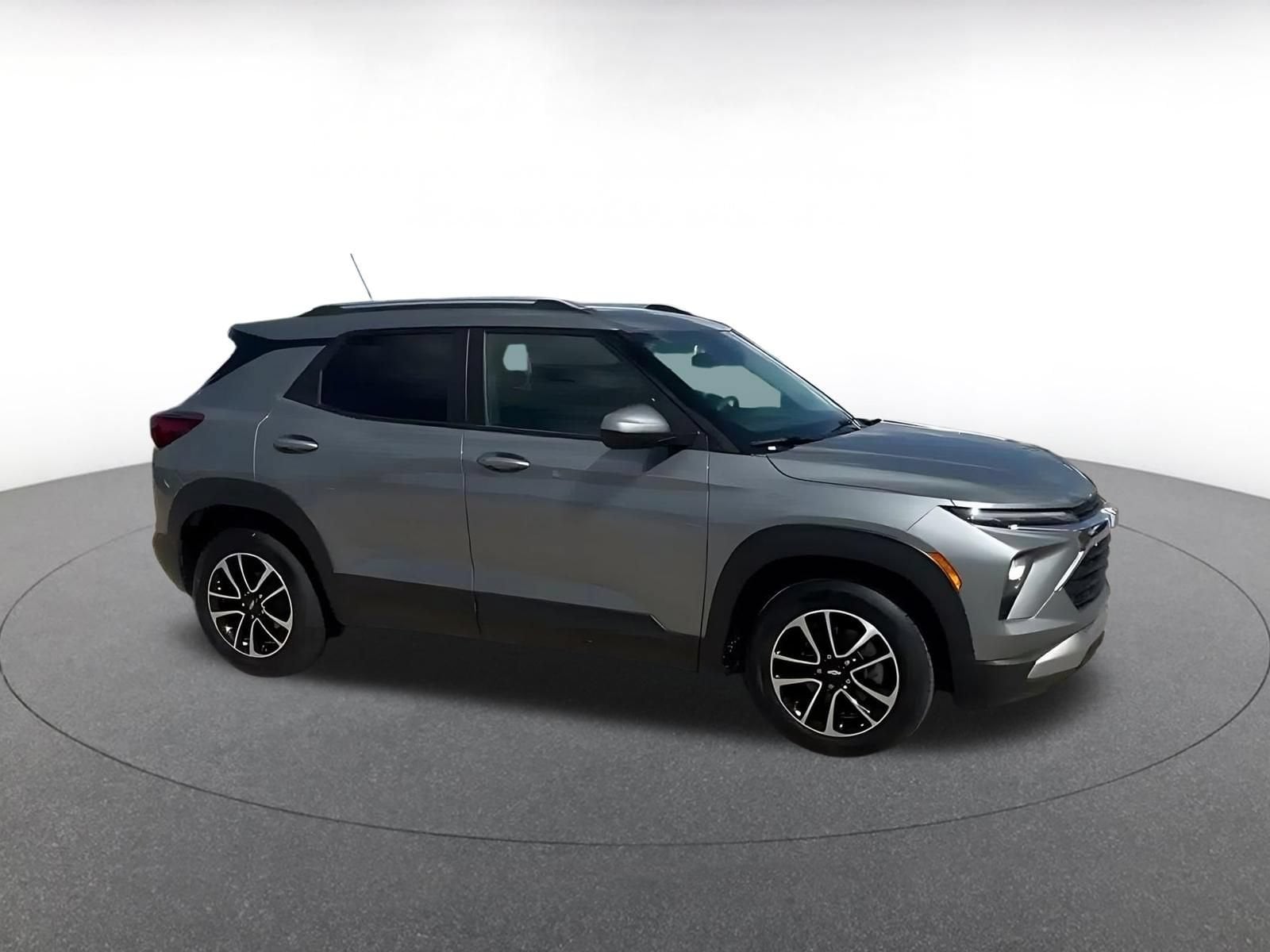 Thumbnail: 2025 Chevrolet TrailBlazer - 2