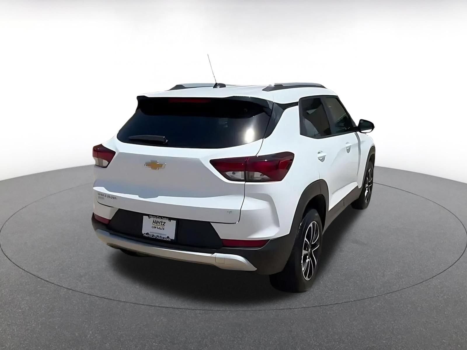 Thumbnail: 2025 Chevrolet TrailBlazer - 14