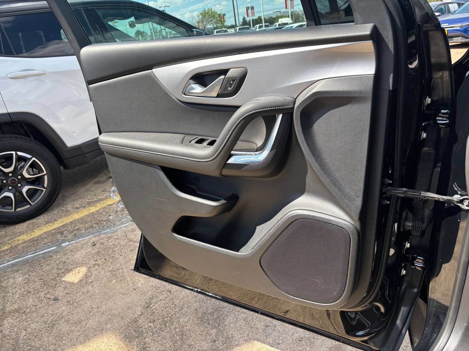 Thumbnail: 2026 Chevrolet Blazer - 18