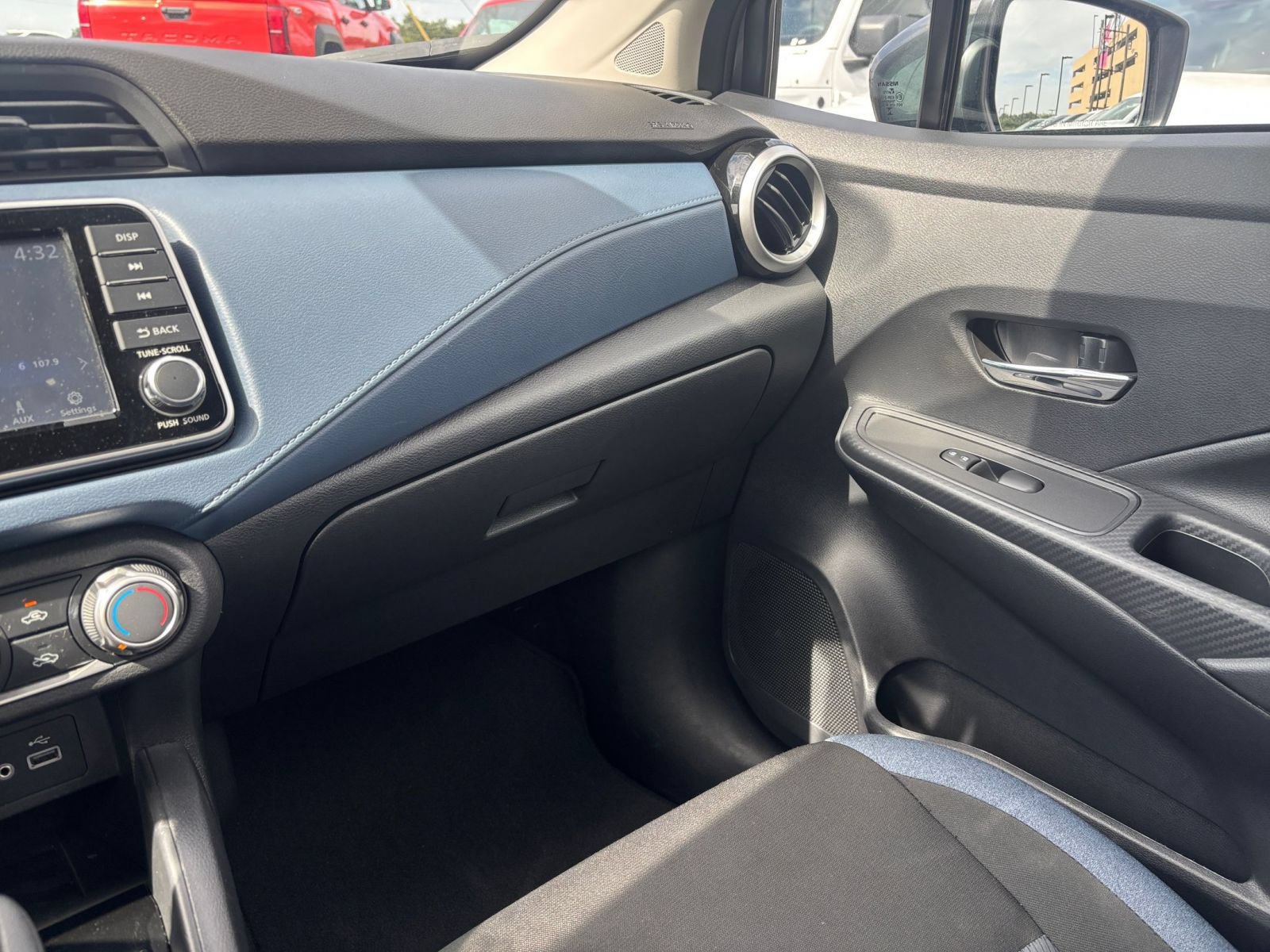 Thumbnail: 2025 Nissan Versa - 32