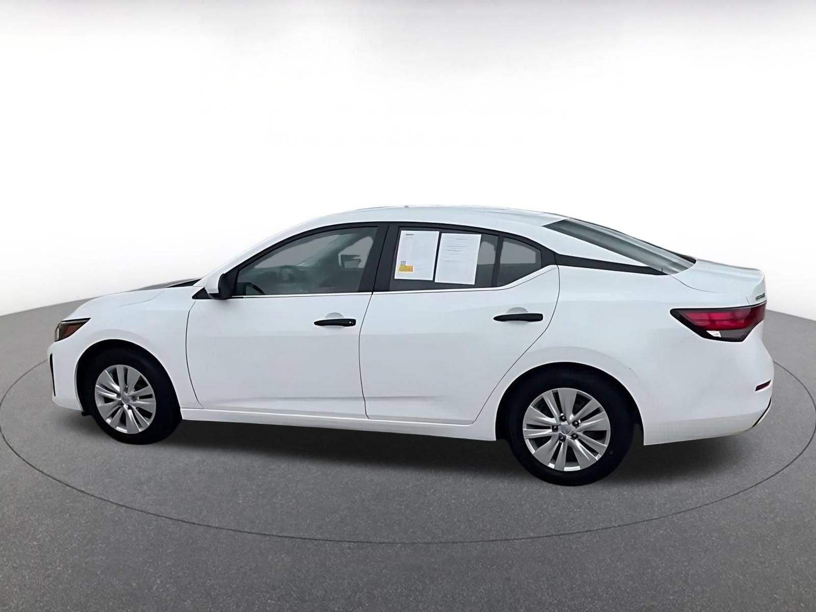 Thumbnail: 2025 Nissan Sentra - 8