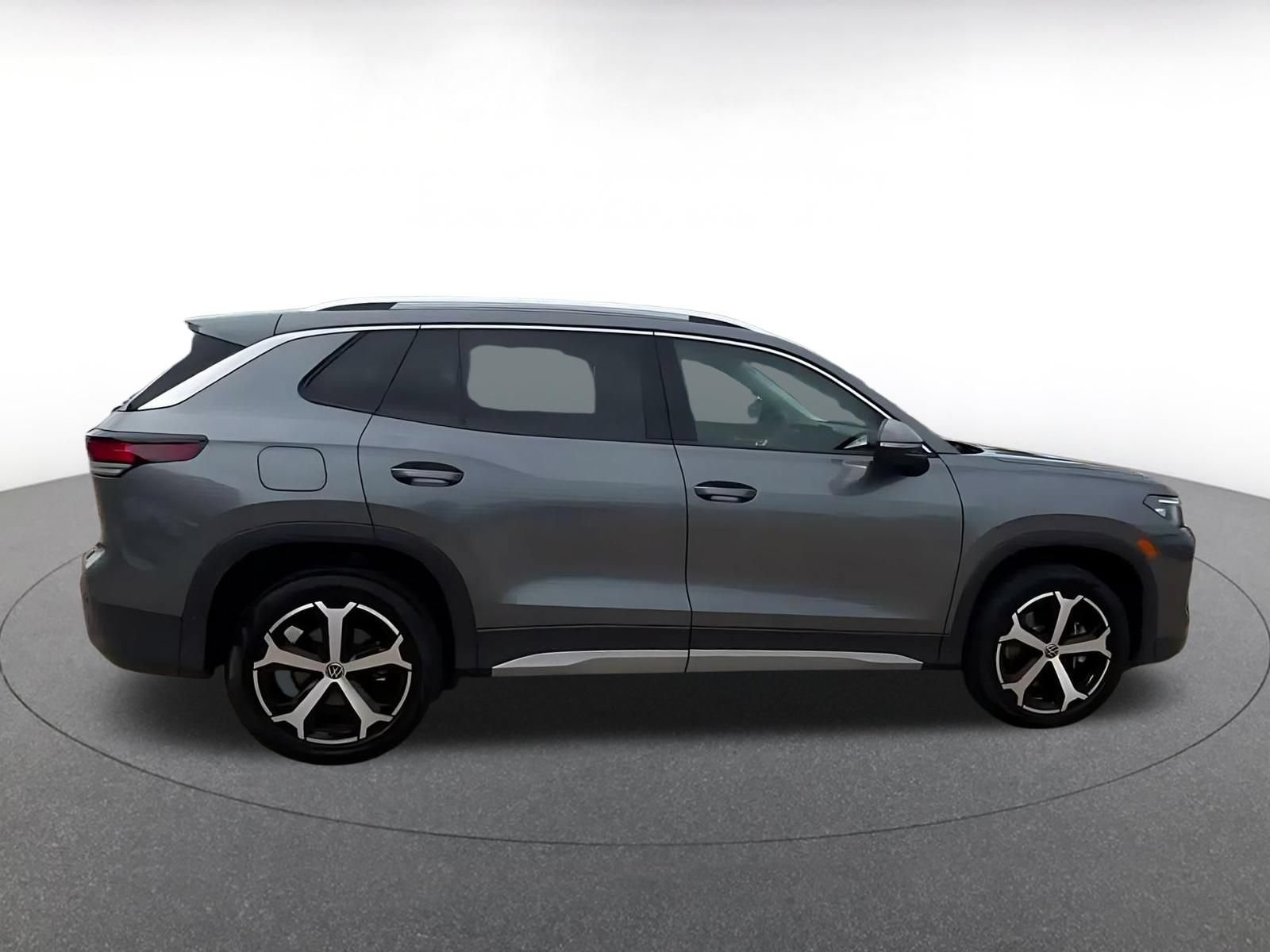 Thumbnail: 2026 Volkswagen Tiguan - 15