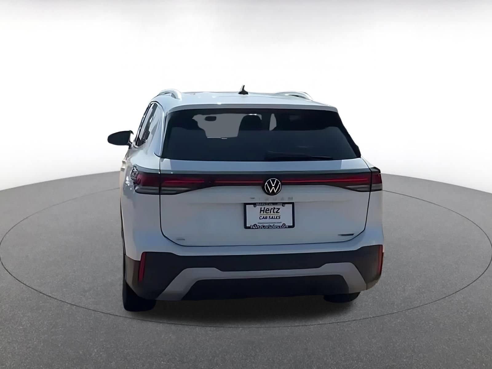 Thumbnail: 2026 Volkswagen Tiguan - 12