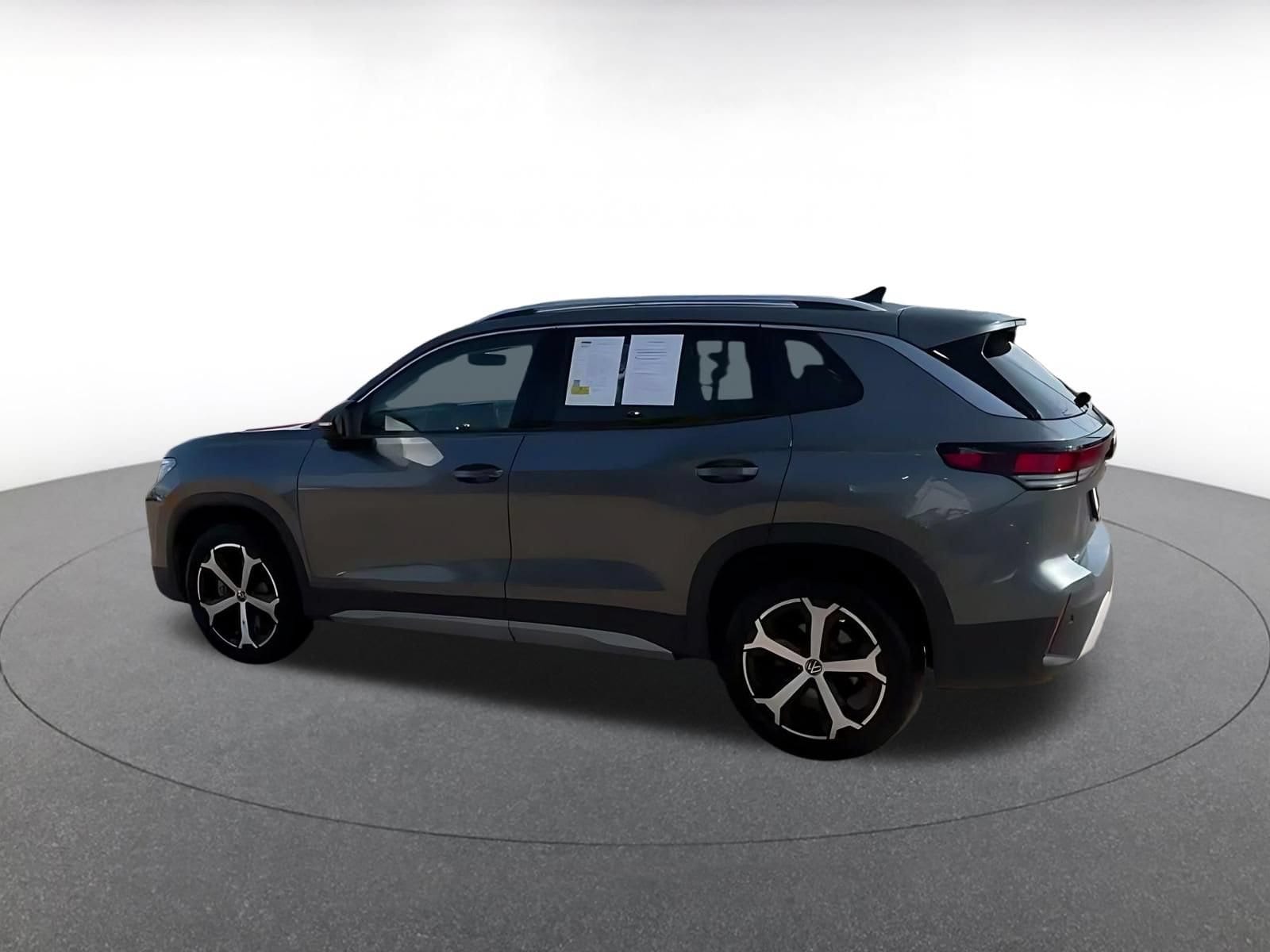Thumbnail: 2026 Volkswagen Tiguan - 9