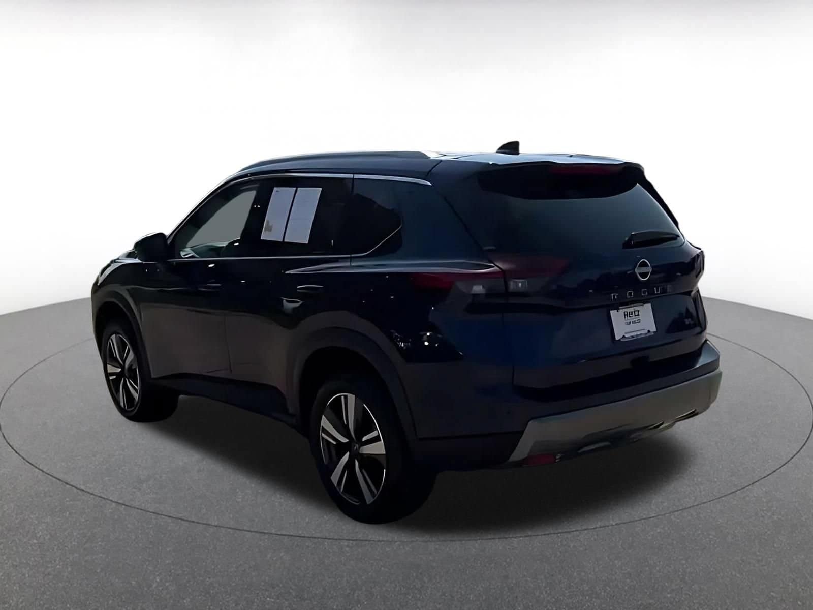 Thumbnail: 2026 Nissan Rogue - 10