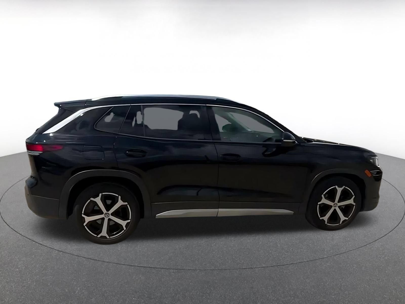 Thumbnail: 2026 Volkswagen Tiguan - 15