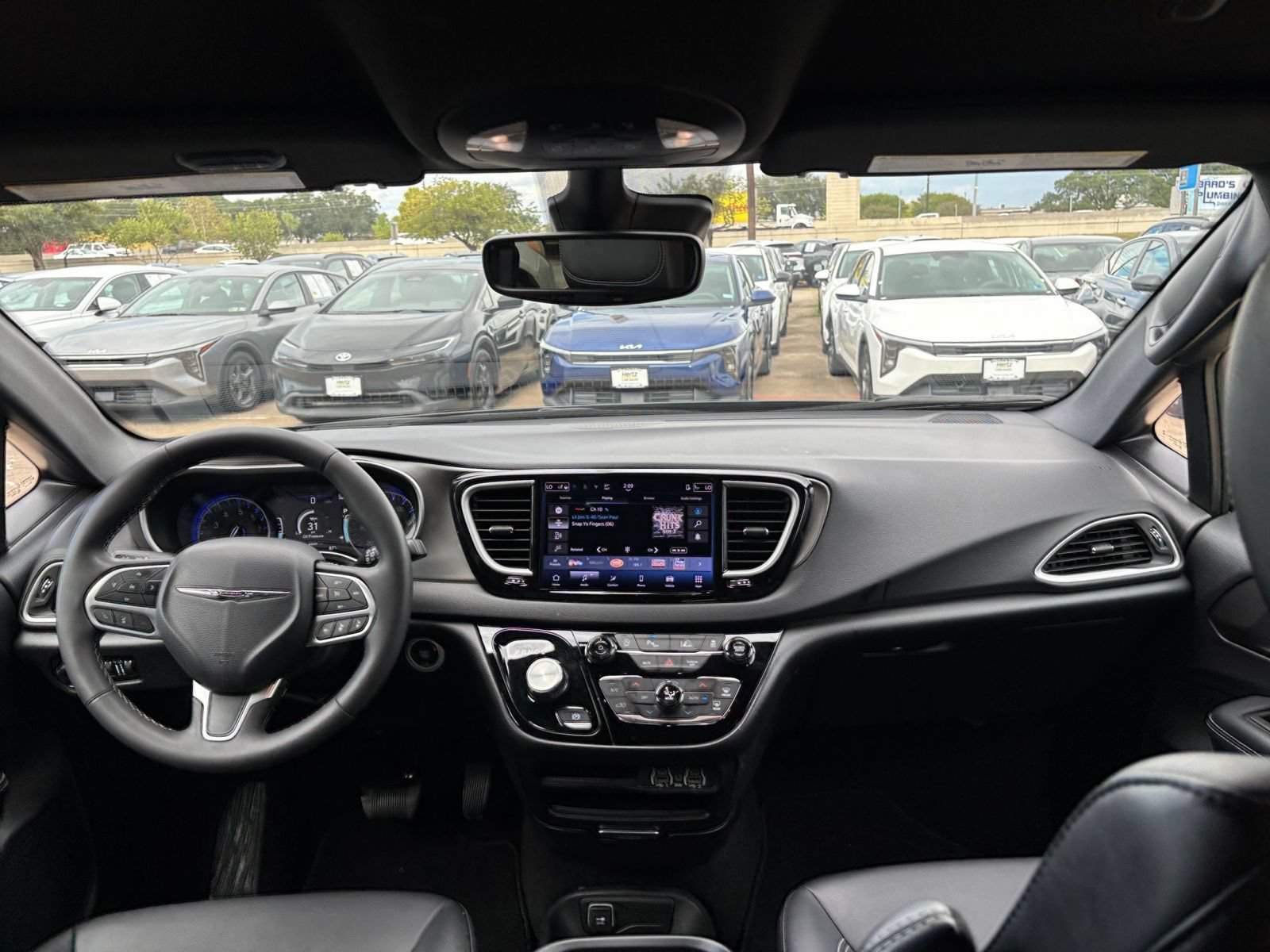 Thumbnail: 2025 Chrysler Pacifica - 35