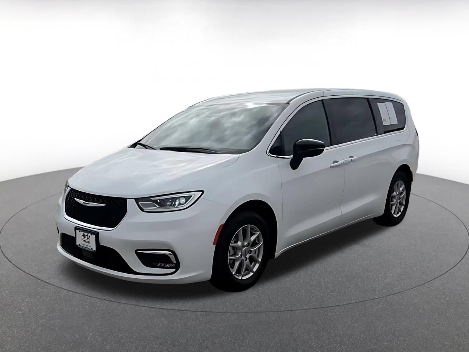 Thumbnail: 2025 Chrysler Pacifica - 6