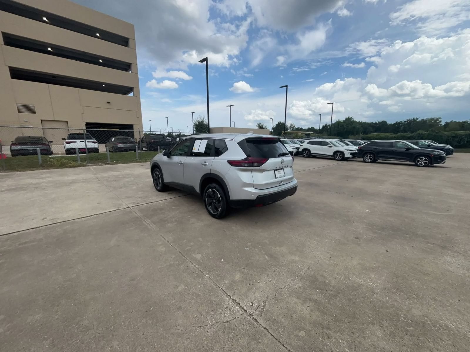 Thumbnail: 2025 Nissan Rogue - 9