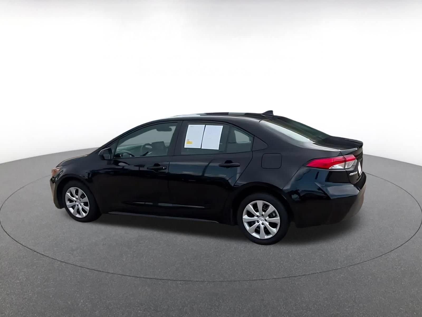 Thumbnail: 2025 Toyota Corolla - 9