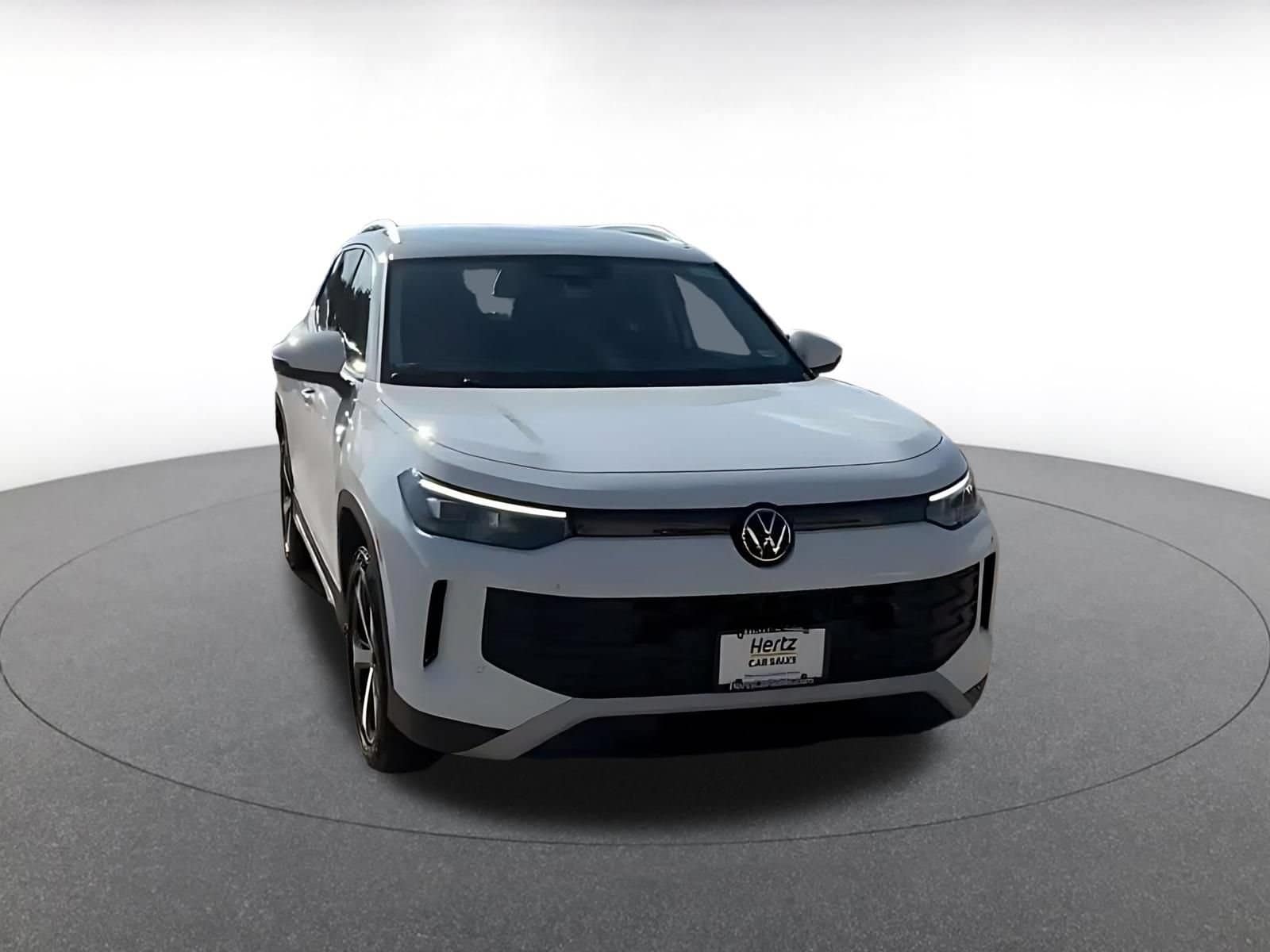 Thumbnail: 2026 Volkswagen Tiguan - 3