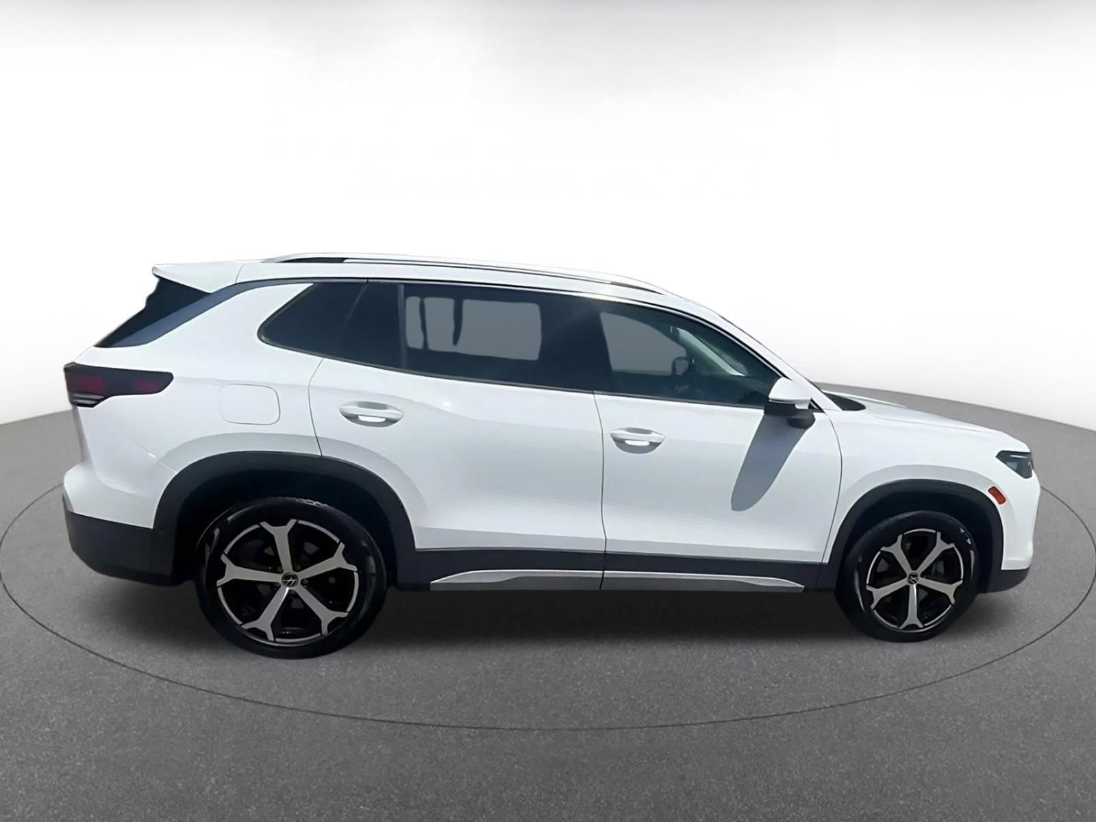 Thumbnail: 2026 Volkswagen Tiguan - 14