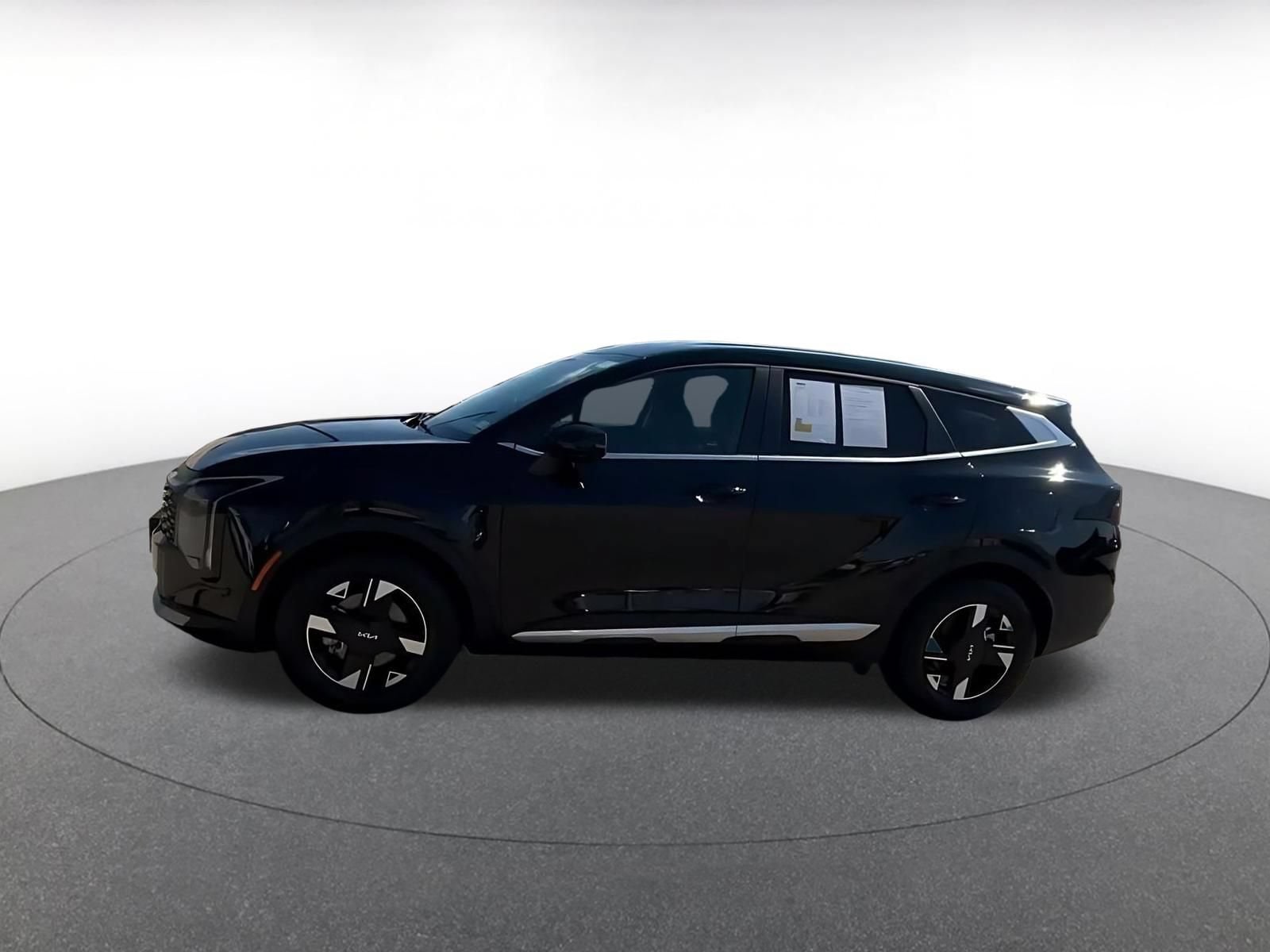 Thumbnail: 2026 Kia Sportage - 8