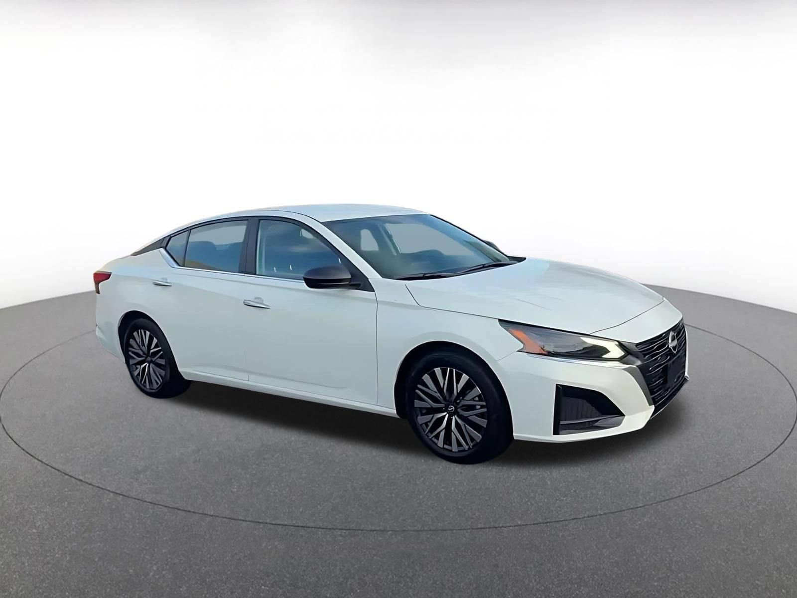 Thumbnail: 2025 Nissan Altima - 2