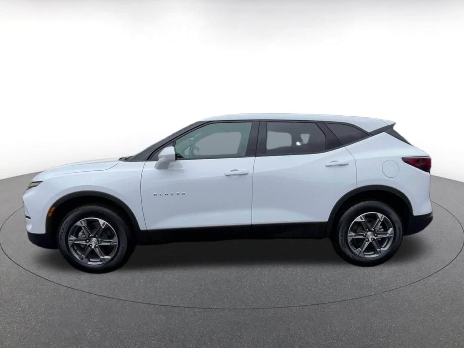 Thumbnail: 2026 Chevrolet Blazer - 8