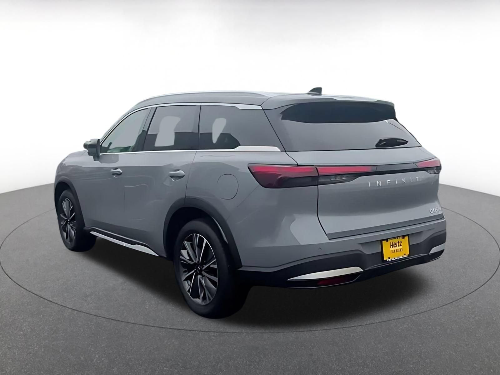 Thumbnail: 2026 INFINITI QX60 - 10