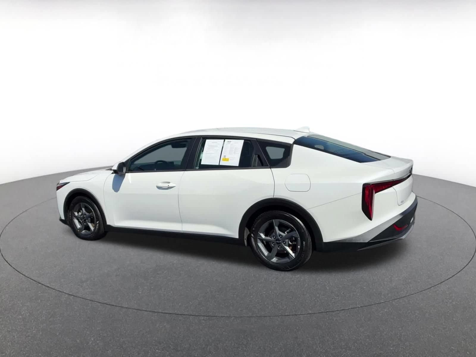 Thumbnail: 2025 Kia K4 - 9