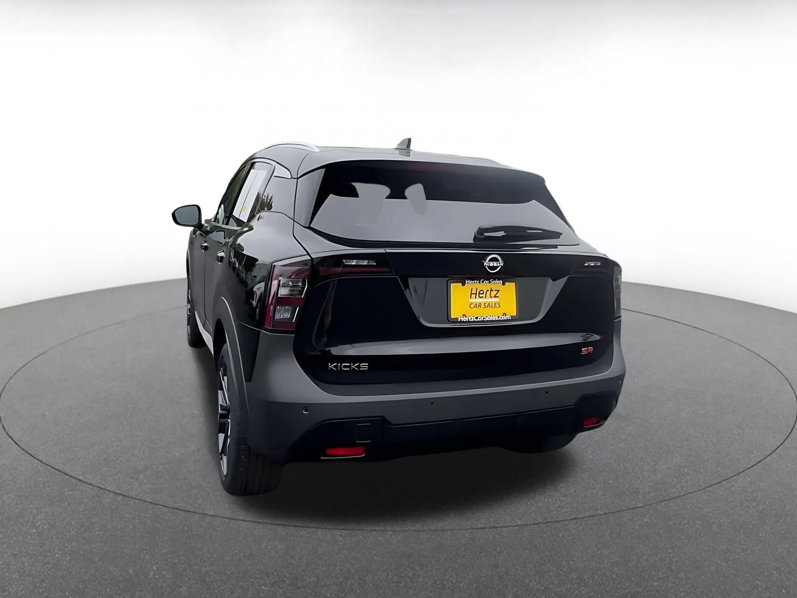 Thumbnail: 2026 Nissan Kicks - 12