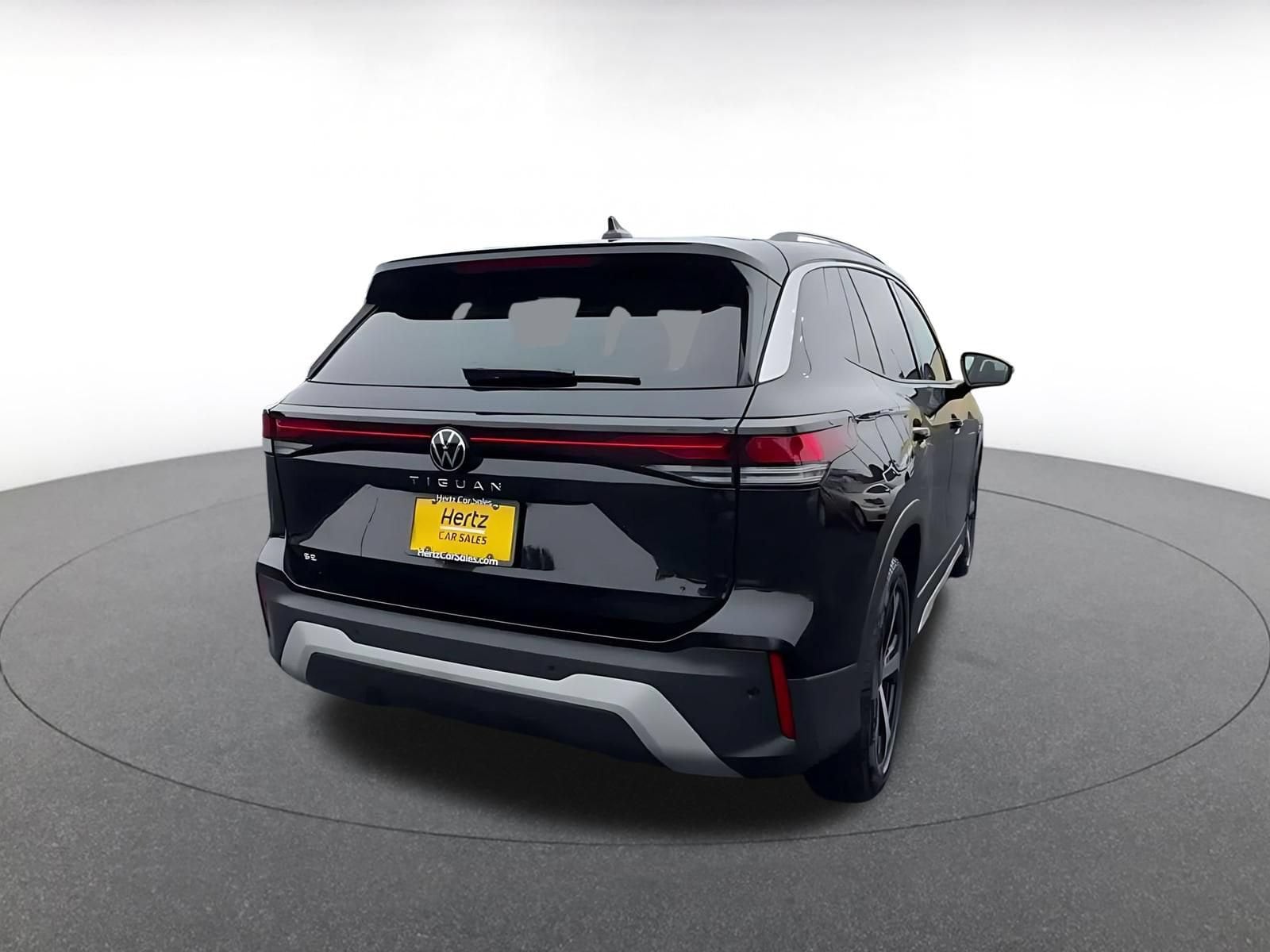 Thumbnail: 2026 Volkswagen Tiguan - 13