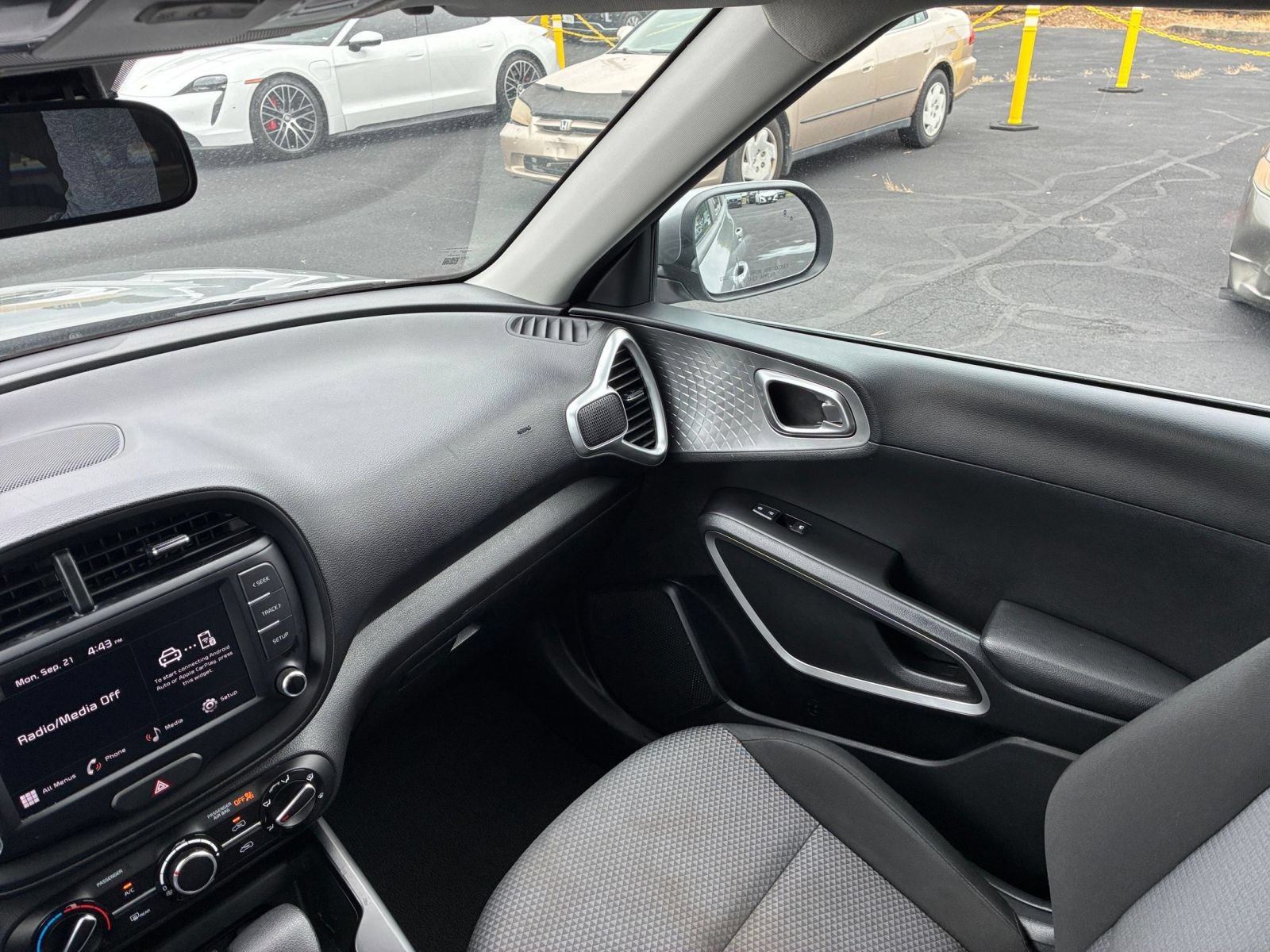 Thumbnail: 2025 Kia Soul - 32