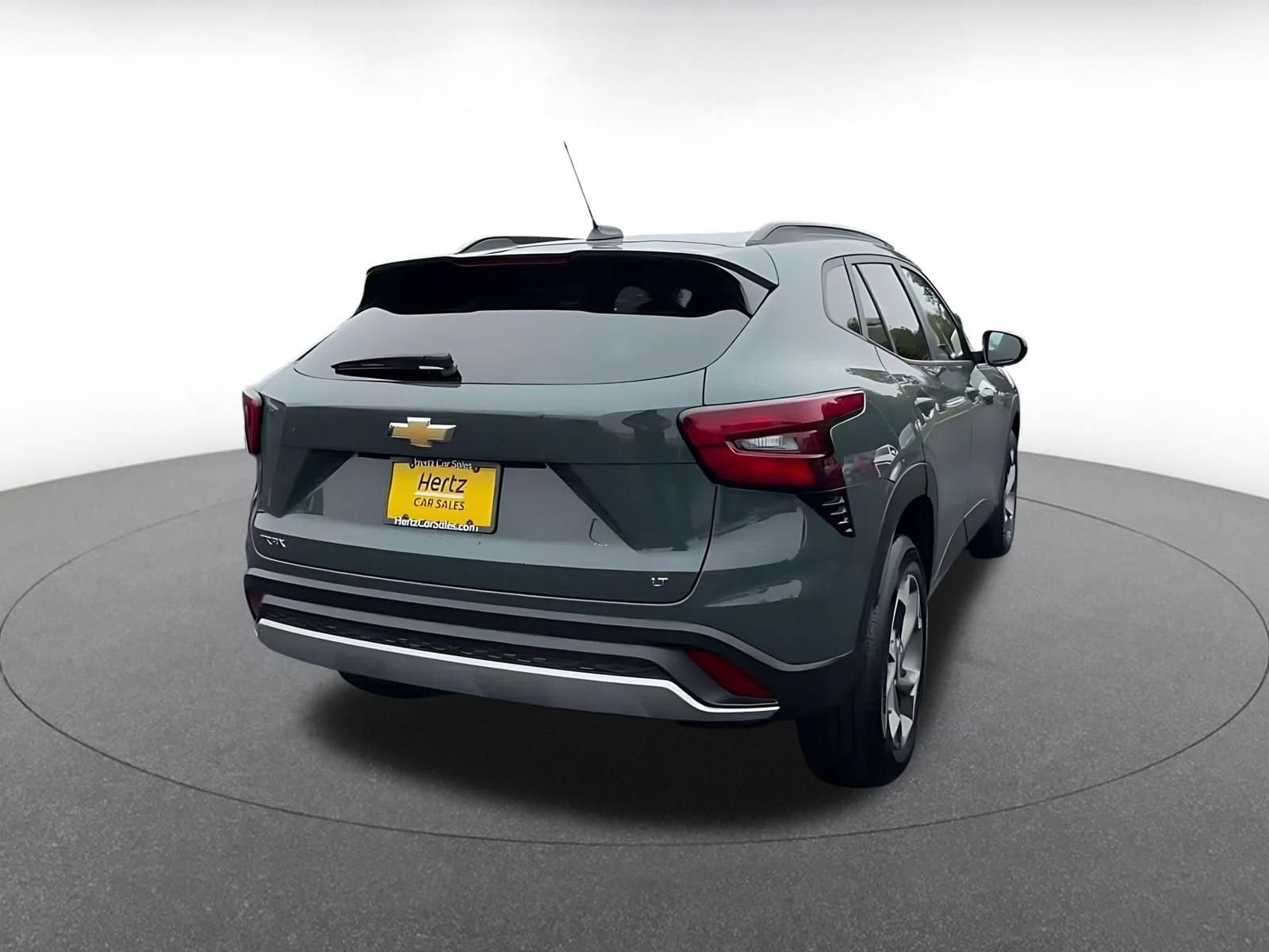 Thumbnail: 2025 Chevrolet Trax - 14