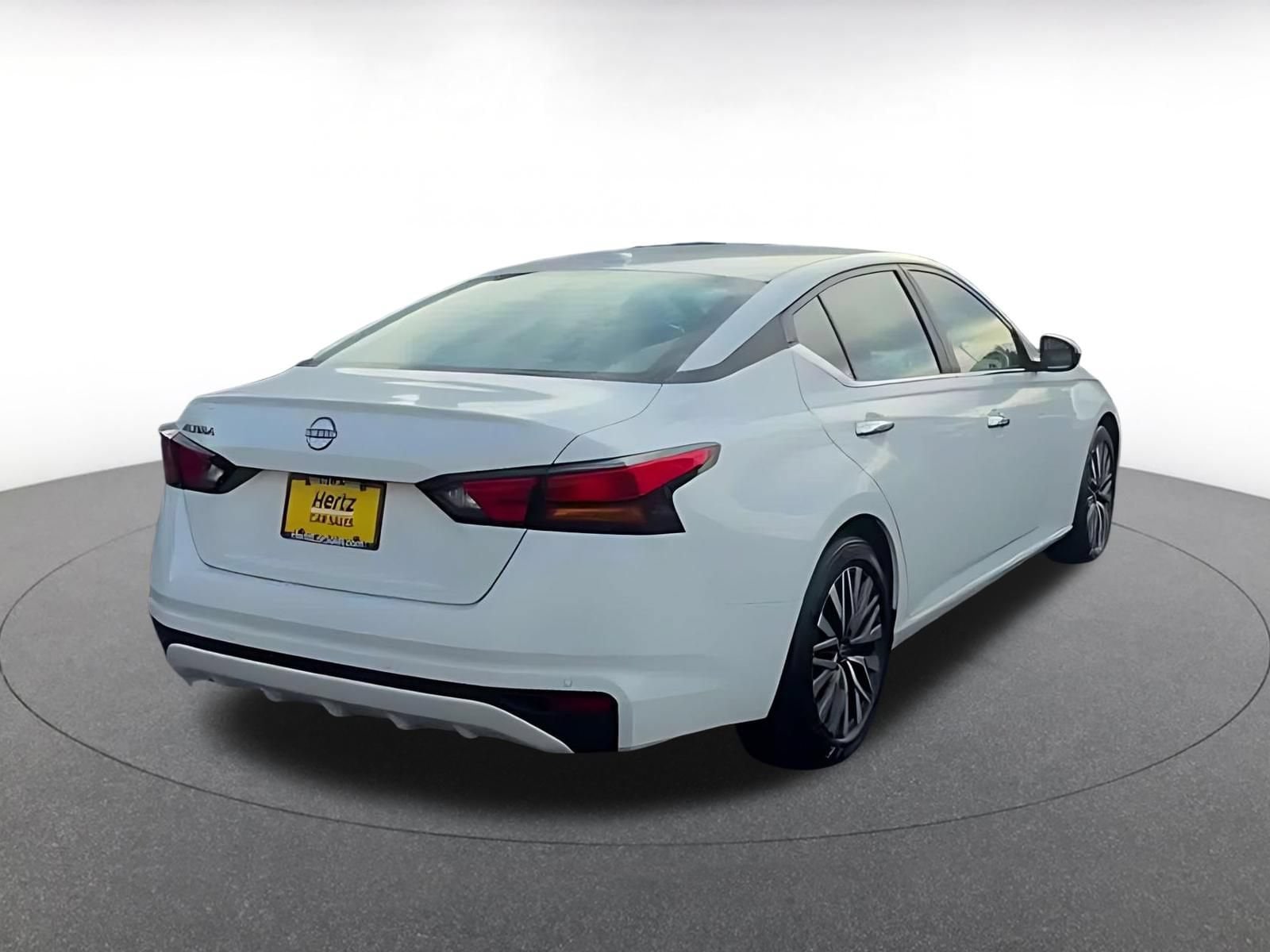 Thumbnail: 2025 Nissan Altima - 13