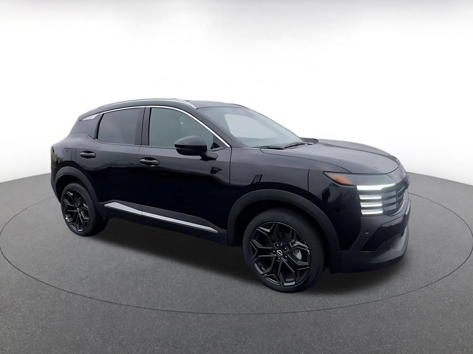 Thumbnail: 2026 Nissan Kicks - 2