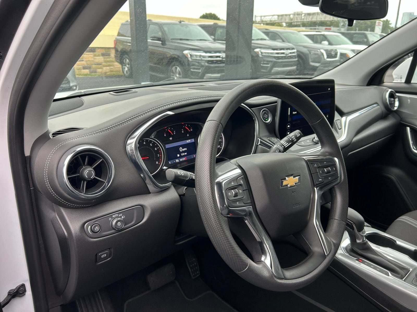 Thumbnail: 2026 Chevrolet Blazer - 35