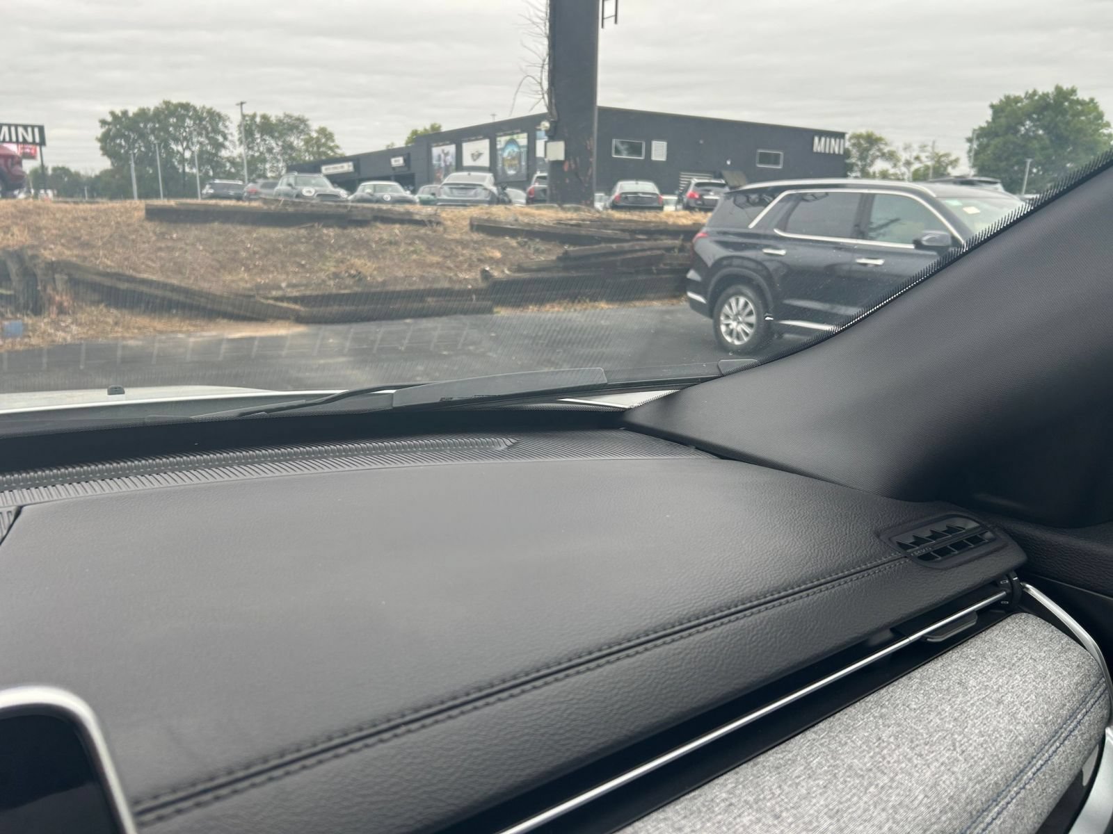 Thumbnail: 2025 Jeep Compass - 34