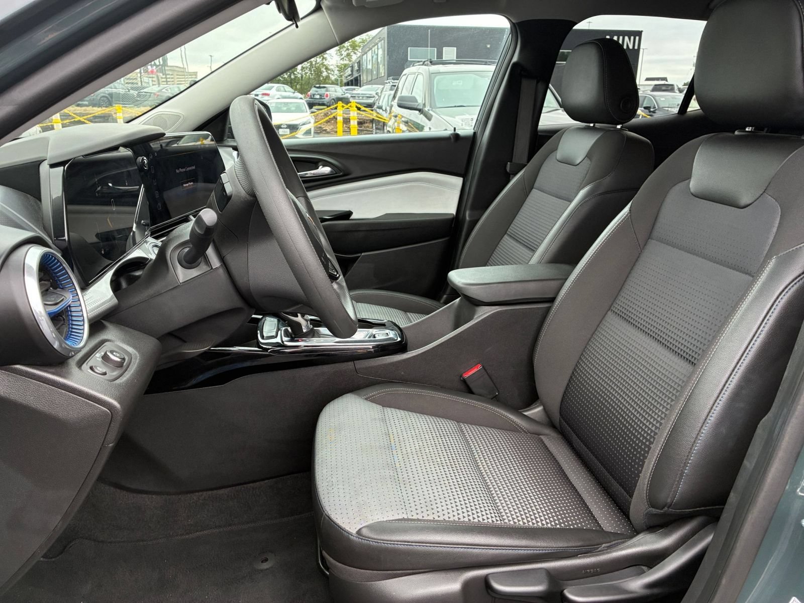 Thumbnail: 2025 Chevrolet Trax - 25
