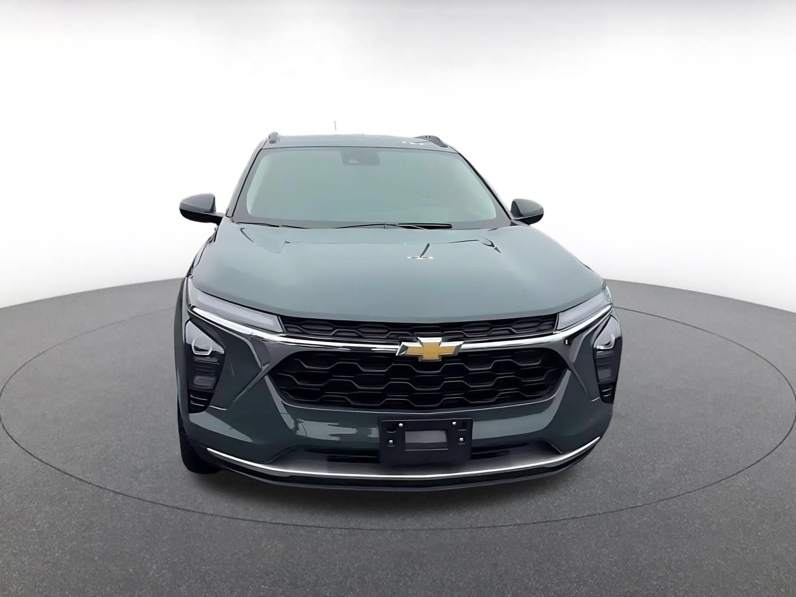 Thumbnail: 2025 Chevrolet Trax - 4