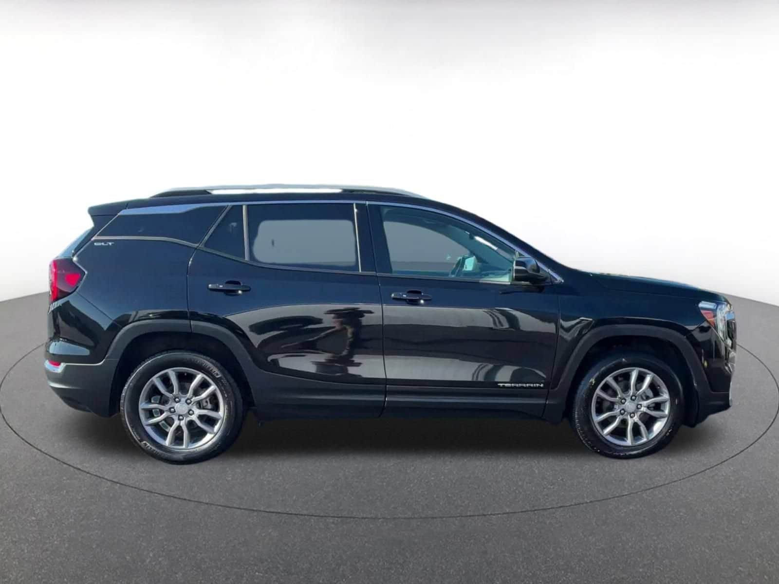 Thumbnail: 2024 GMC Terrain - 15