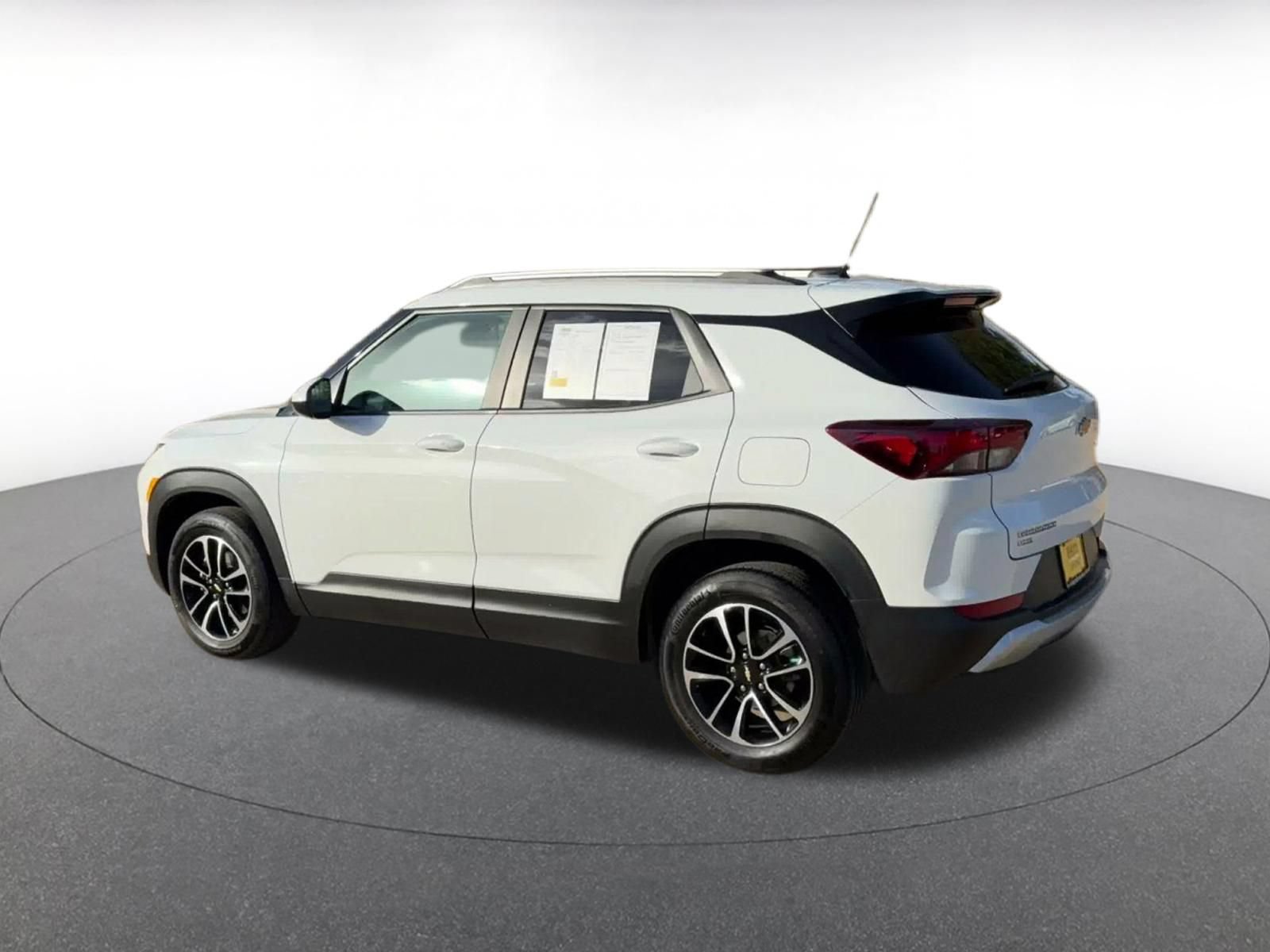 Thumbnail: 2025 Chevrolet TrailBlazer - 9
