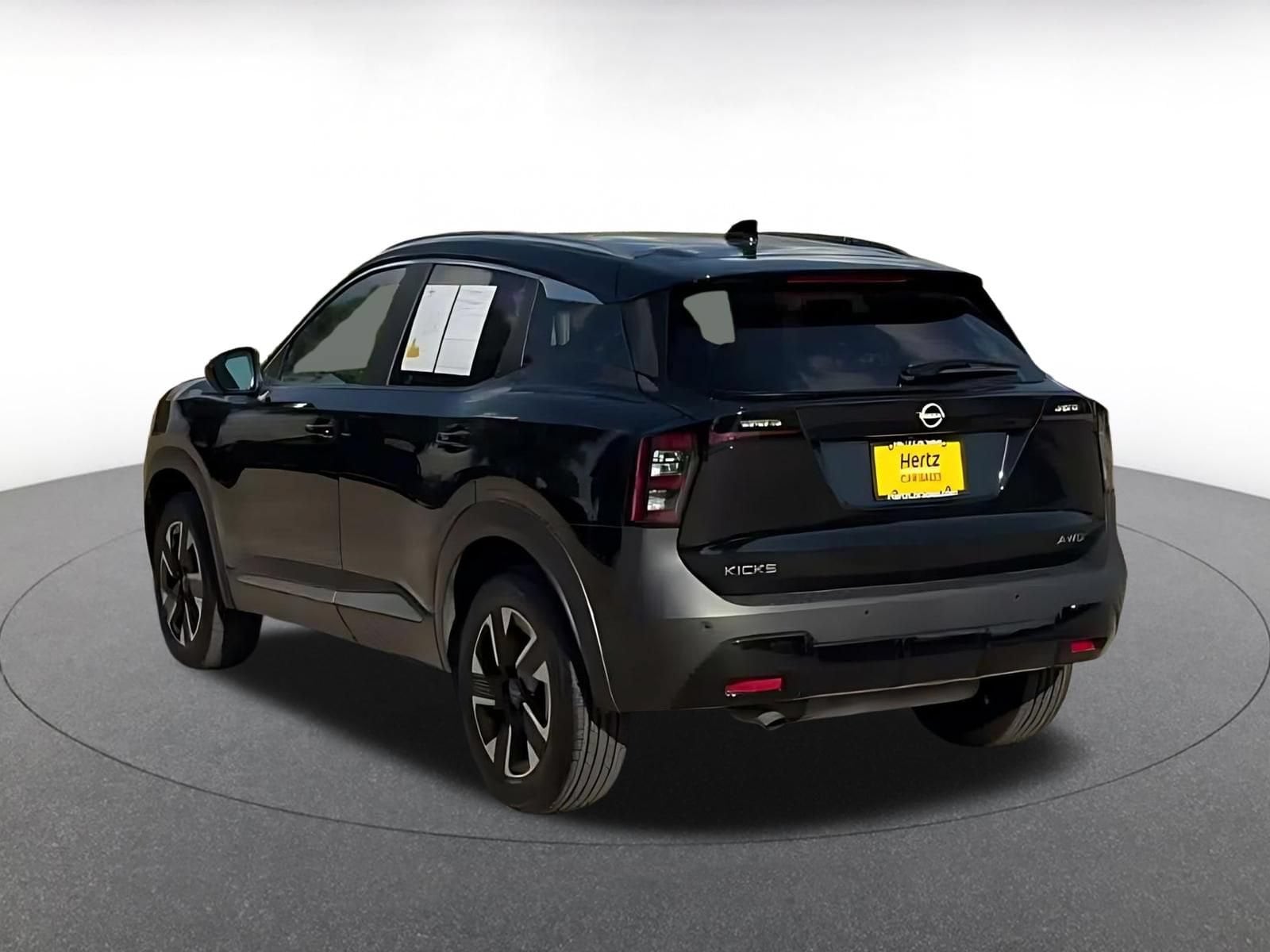 Thumbnail: 2026 Nissan Kicks - 12