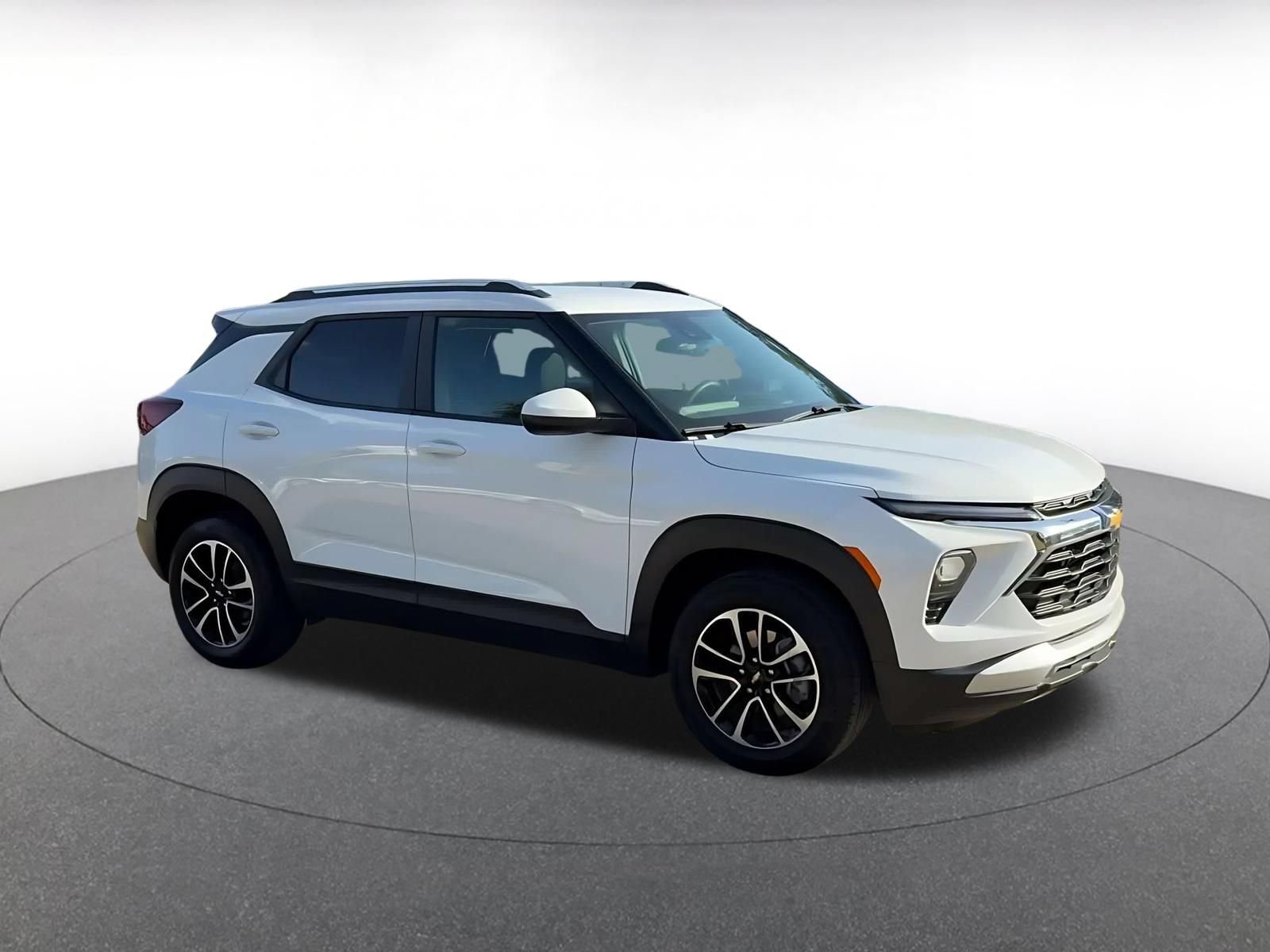 Thumbnail: 2025 Chevrolet TrailBlazer - 2