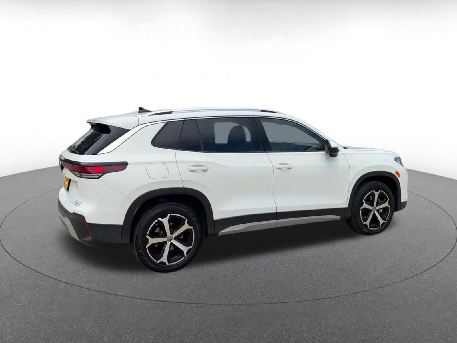 Thumbnail: 2026 Volkswagen Tiguan - 14