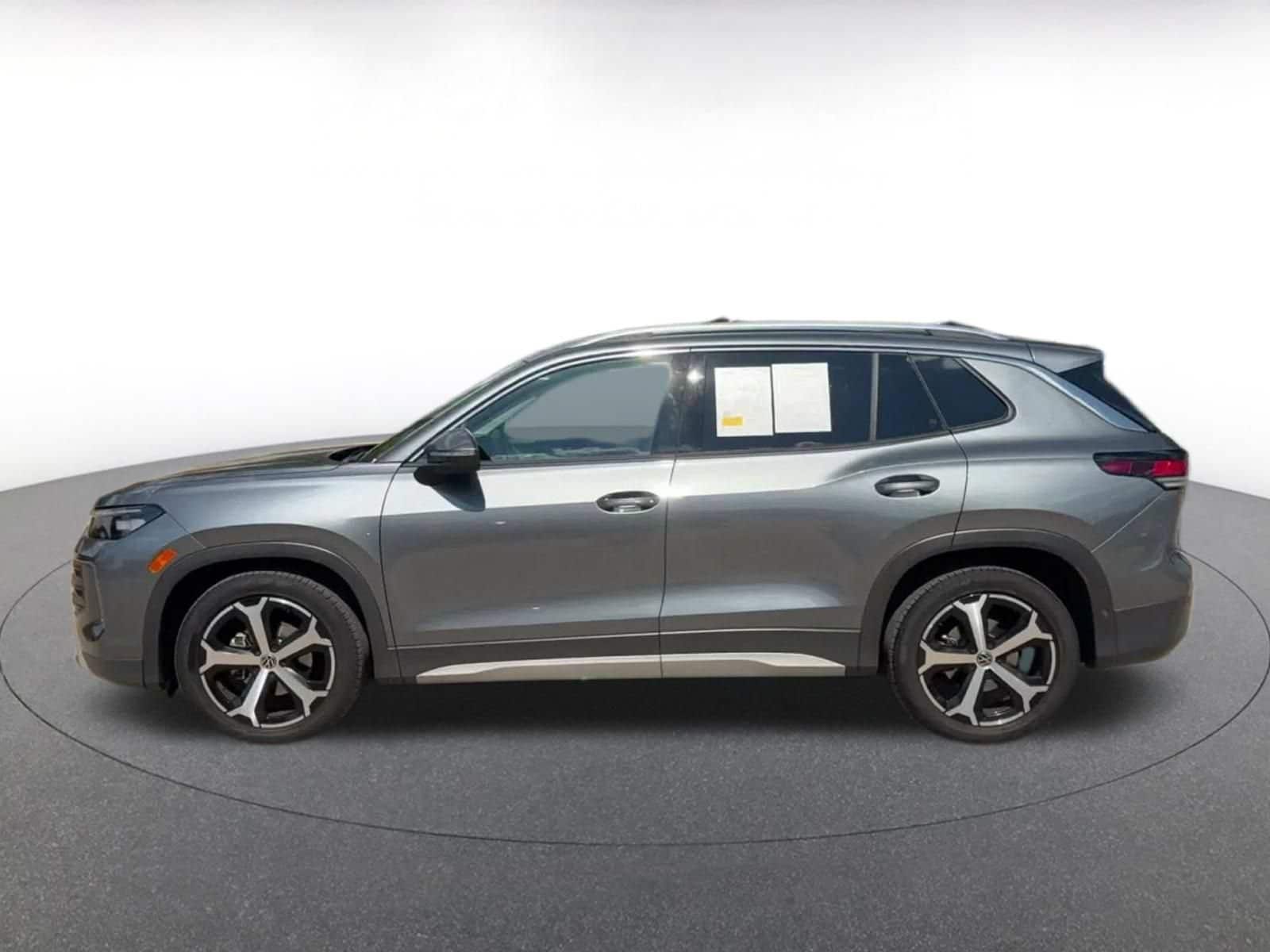 Thumbnail: 2026 Volkswagen Tiguan - 8