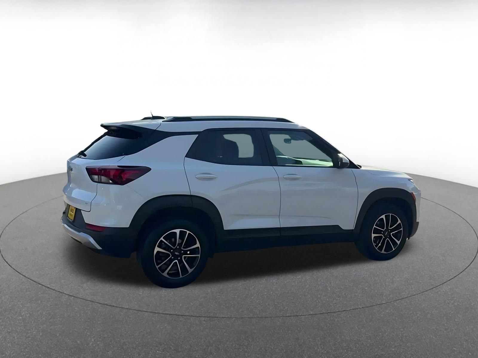 Thumbnail: 2025 Chevrolet TrailBlazer - 14