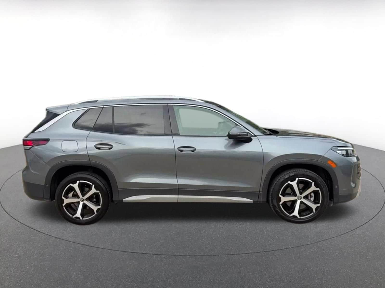 Thumbnail: 2026 Volkswagen Tiguan - 15