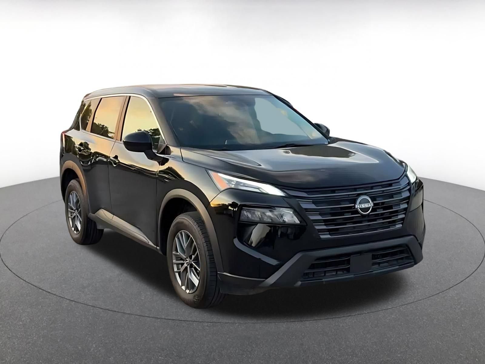 Thumbnail: 2026 Nissan Rogue - 3