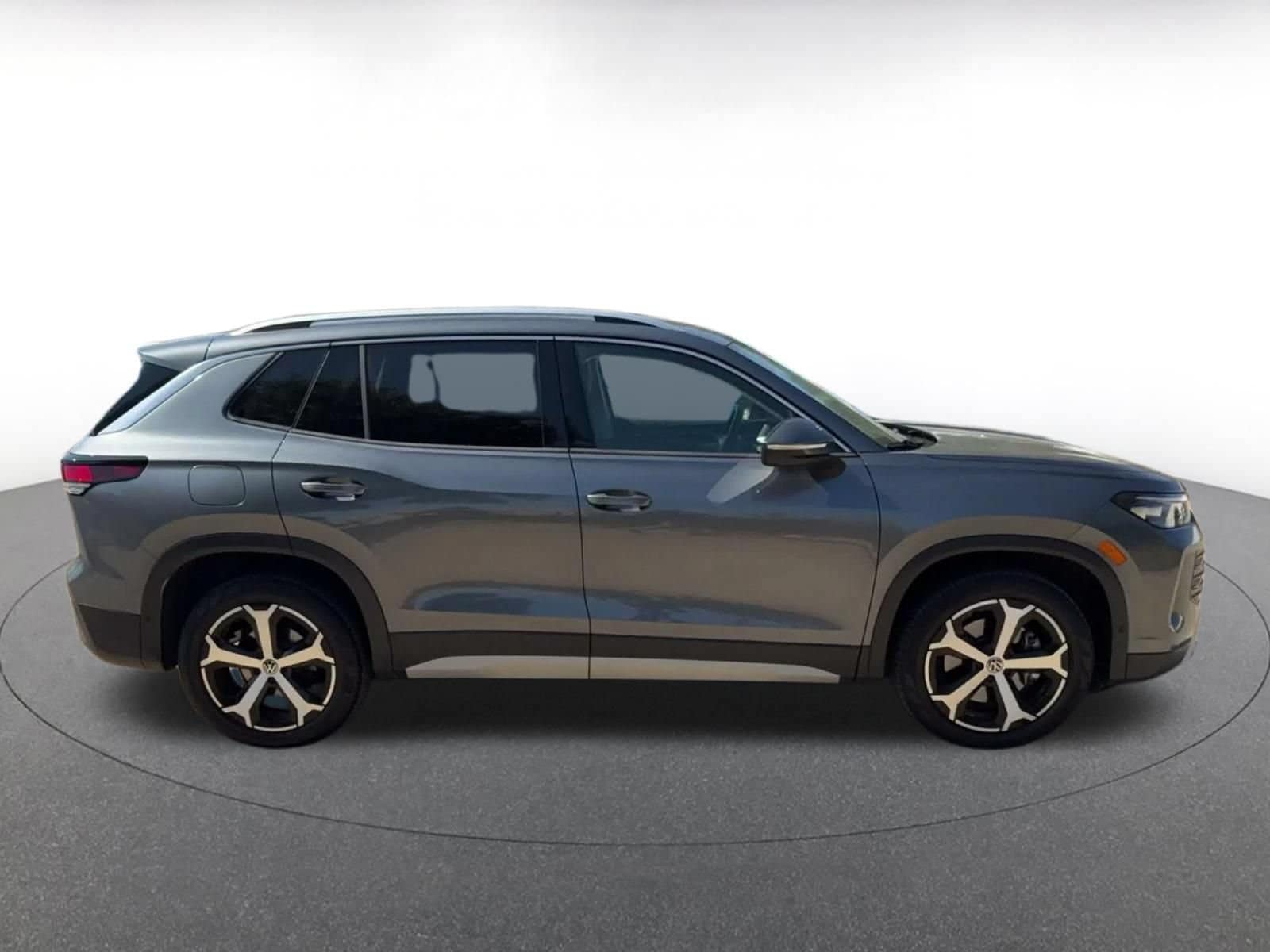 Thumbnail: 2026 Volkswagen Tiguan - 15