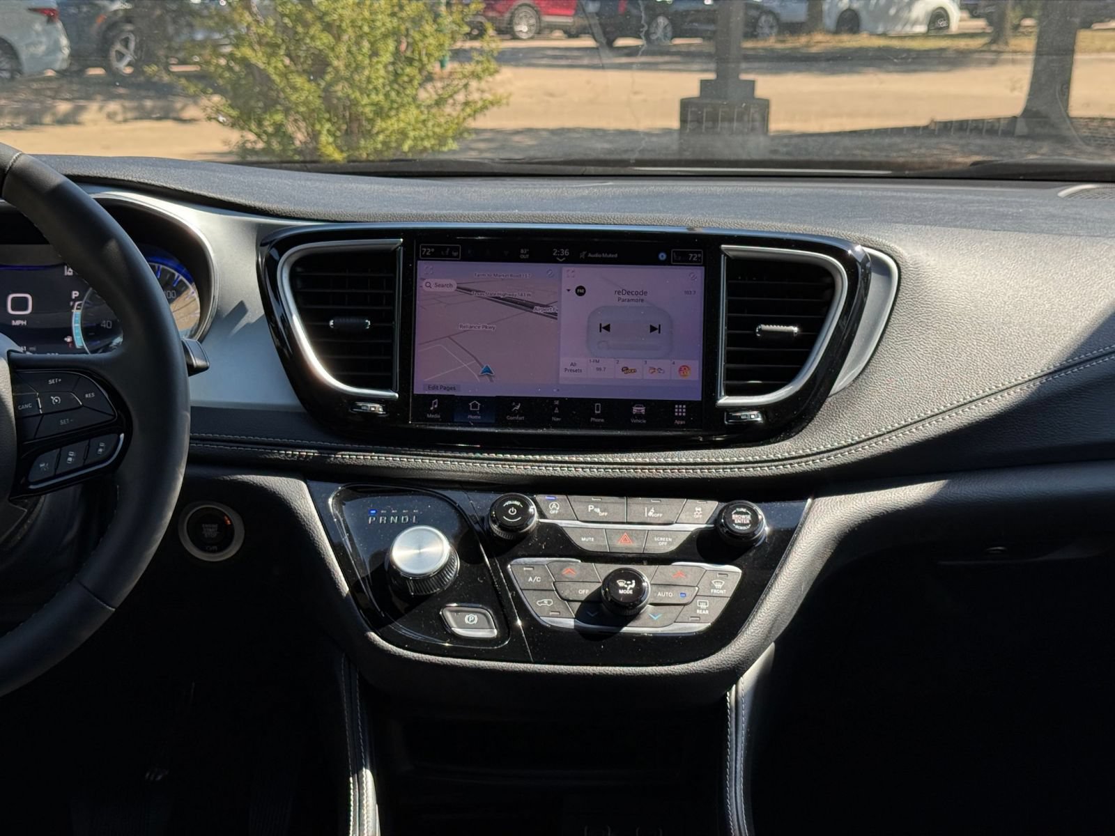 Thumbnail: 2025 Chrysler Pacifica - 16