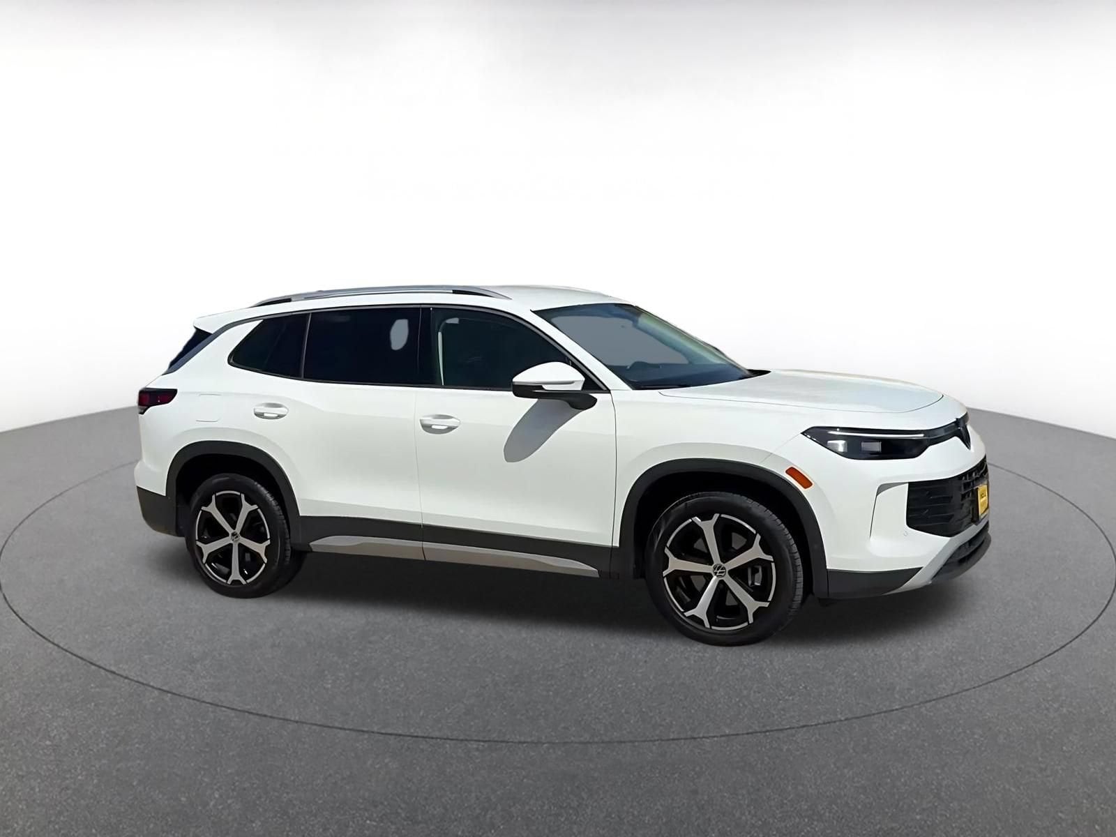 Thumbnail: 2026 Volkswagen Tiguan - 2
