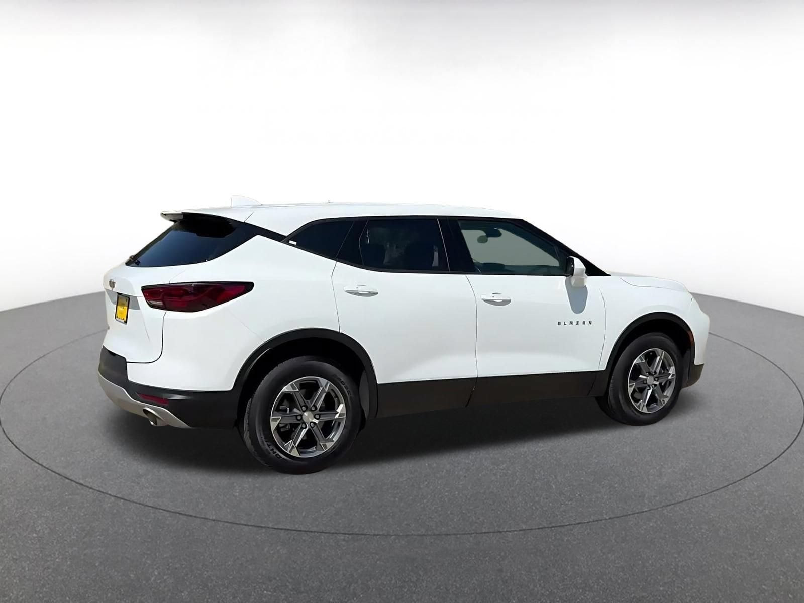 Thumbnail: 2026 Chevrolet Blazer - 14