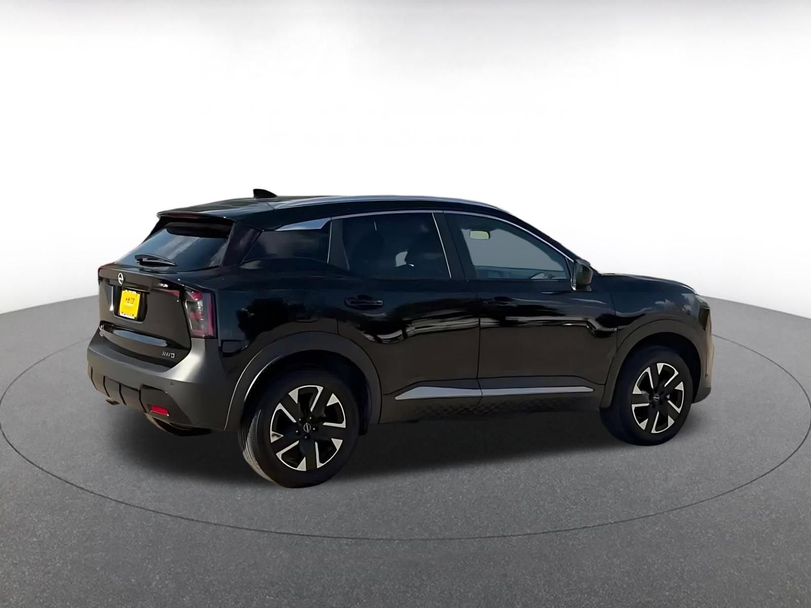Thumbnail: 2026 Nissan Kicks - 14