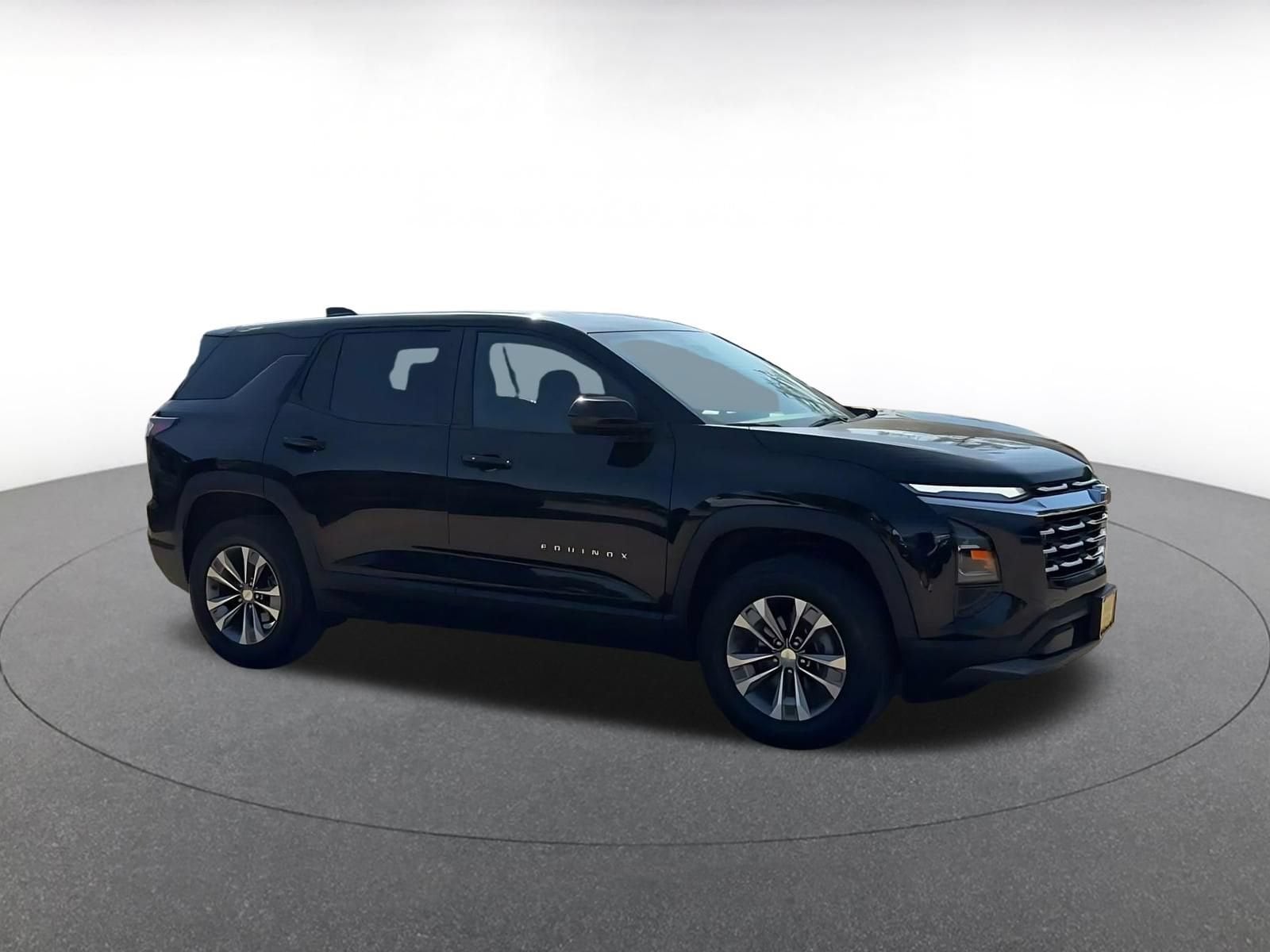 Thumbnail: 2025 Chevrolet Equinox - 2