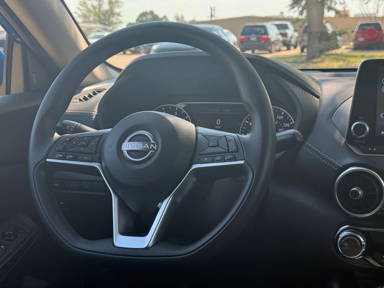 Thumbnail: 2025 Nissan Sentra - 33