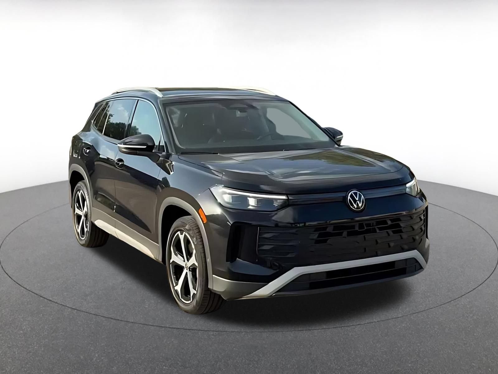 Thumbnail: 2026 Volkswagen Tiguan - 3