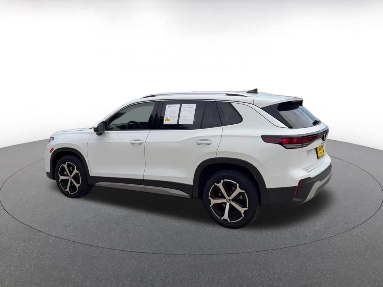 Thumbnail: 2026 Volkswagen Tiguan - 9